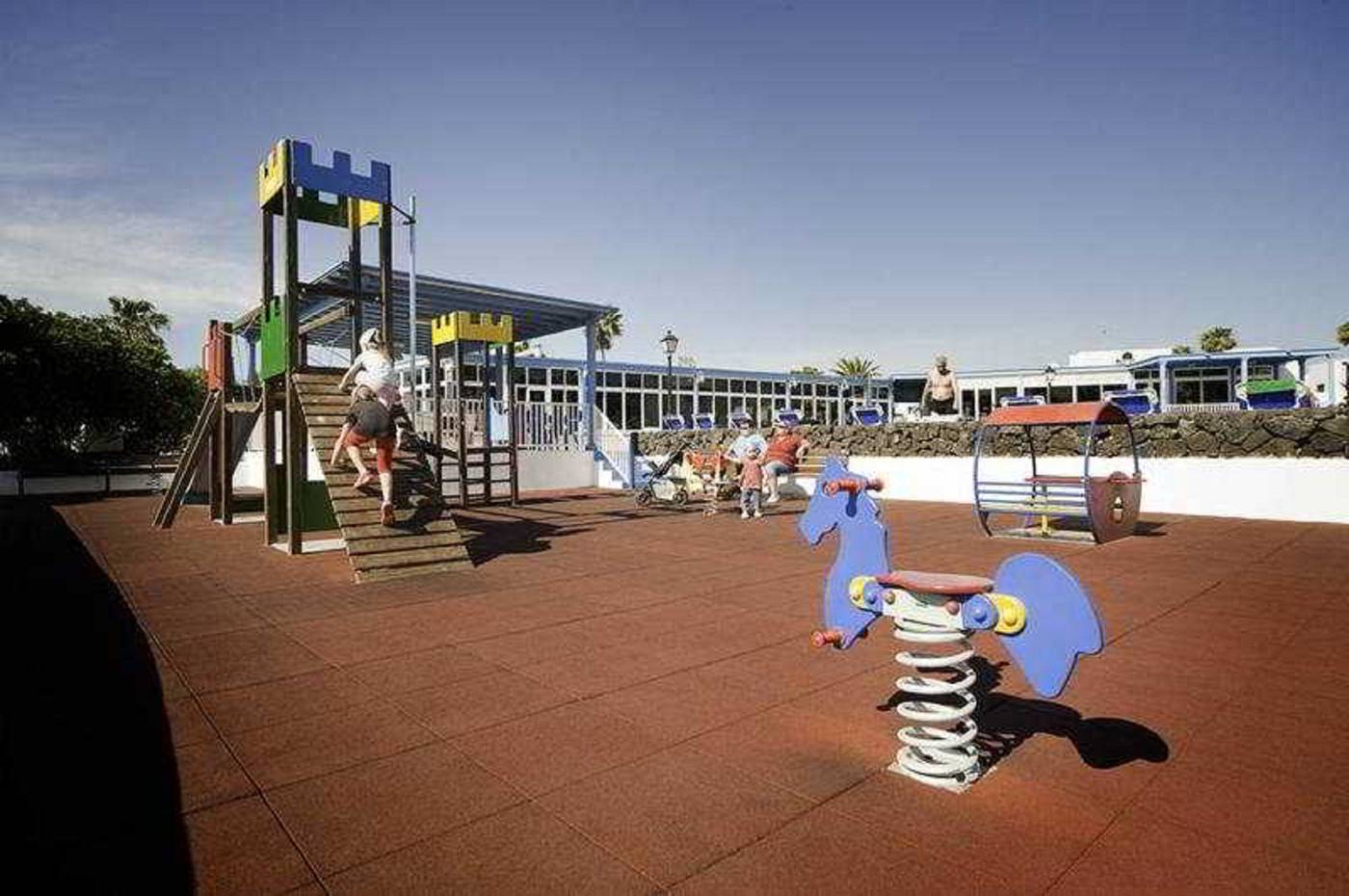 Hyde-Park-Lane-Bungalows-Sports-and-Entertainment-59