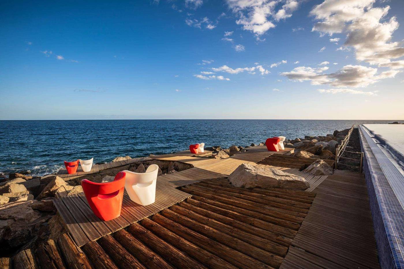 Marina-Suites-Sports-and-Entertainment-80