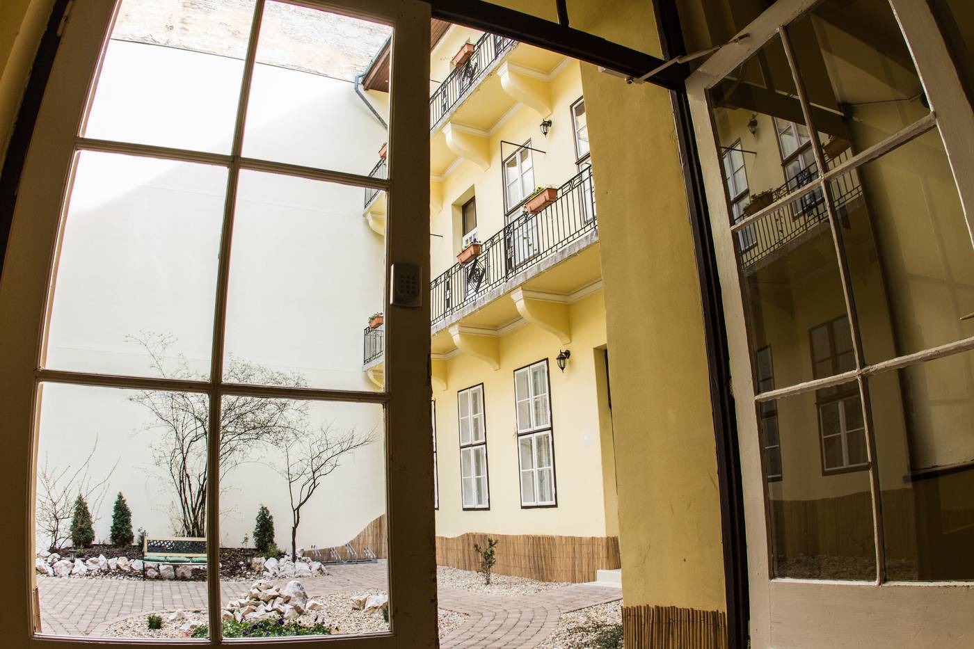 Central-Hotel-21-General-view-1