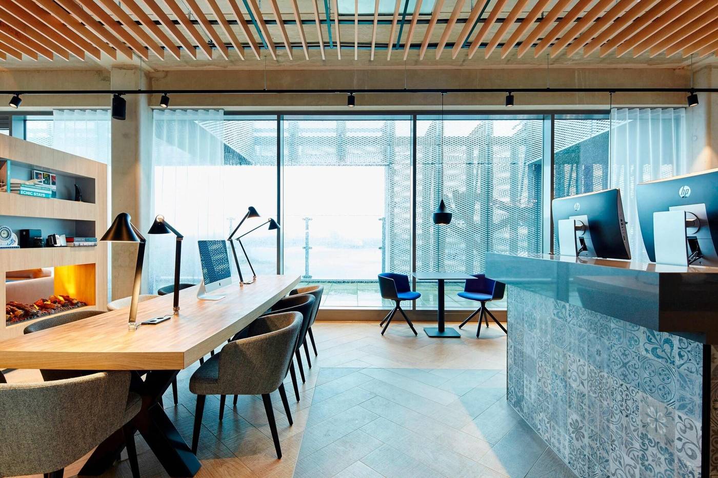 Residence-Inn-Amsterdam-Houthavens-Lobby-13