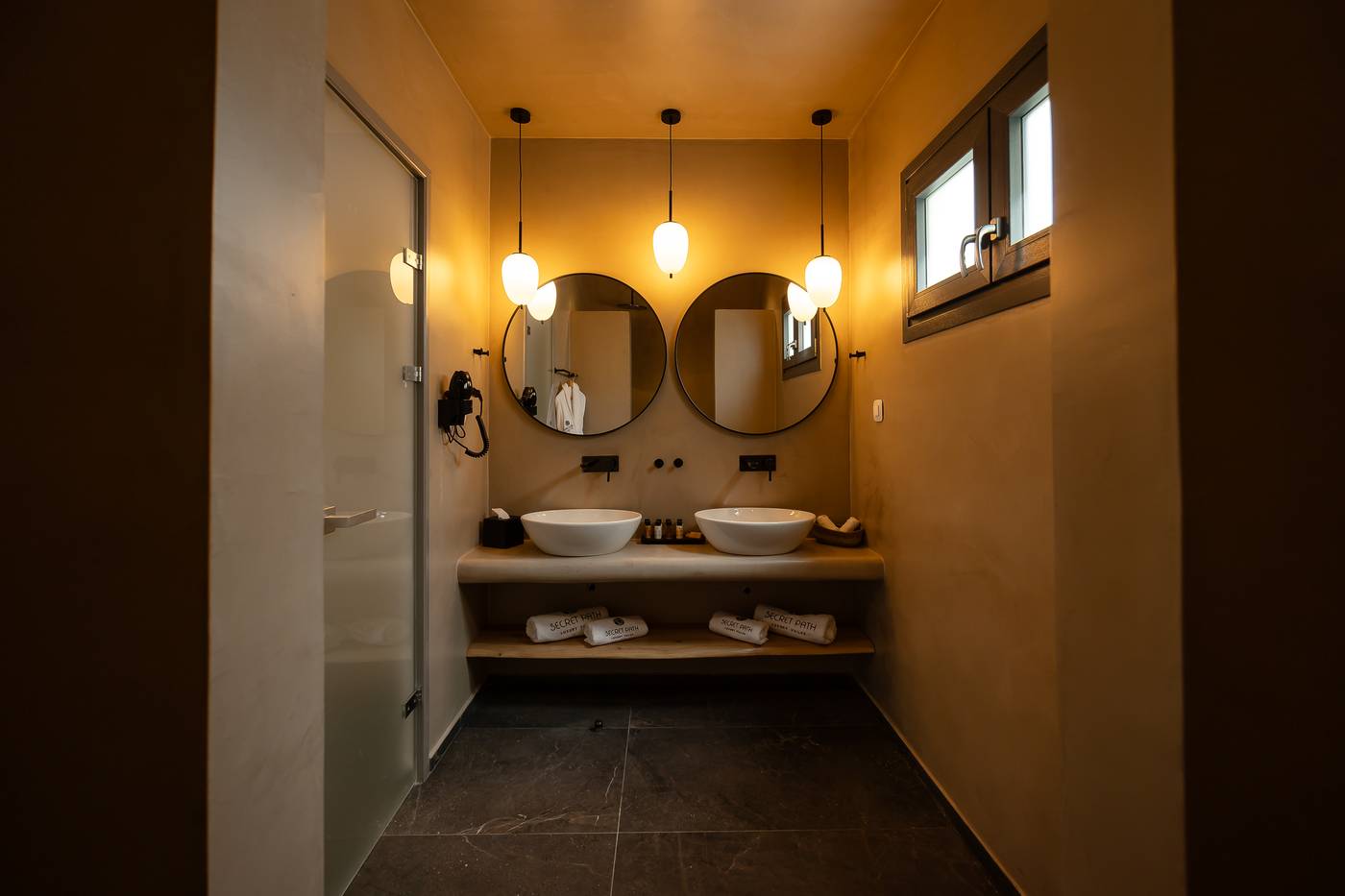 Secret-Path-Luxury-Villas-Room-16