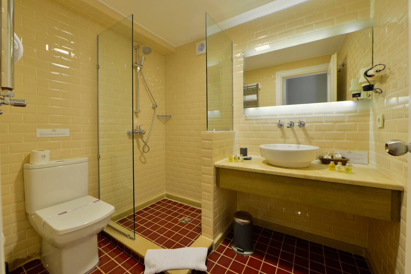 Agora-Life-Hotel-Room-43