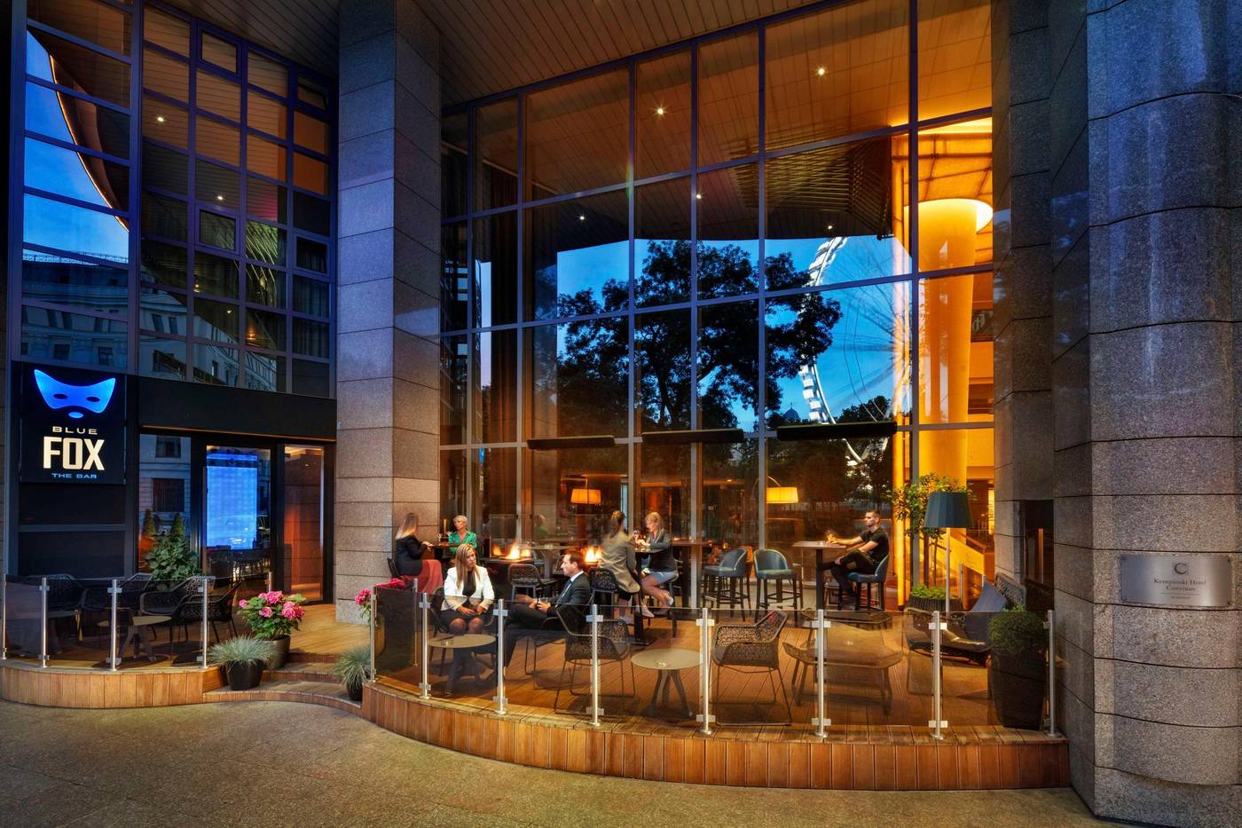 Kempinski-Hotel-Corvinus-Budapest-Bar-9