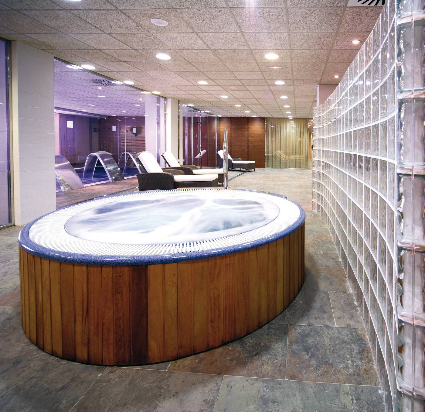 Barcelo-Costa-Ballena-Sports-and-Entertainment-75