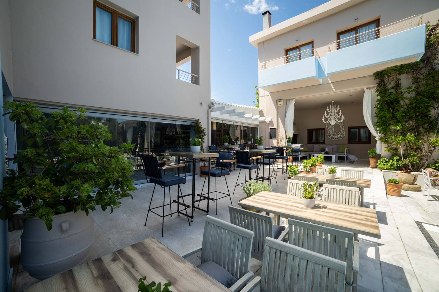 La-Piscine-Art-Hotel---Adult-Only-Pool-17