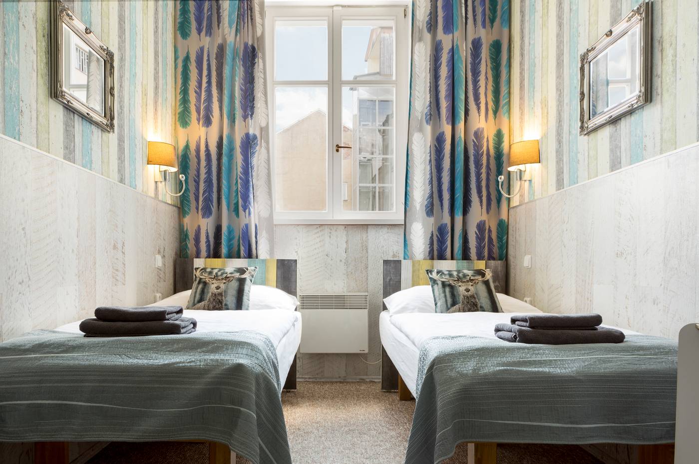 Royal-Court-Hotel-Room-20