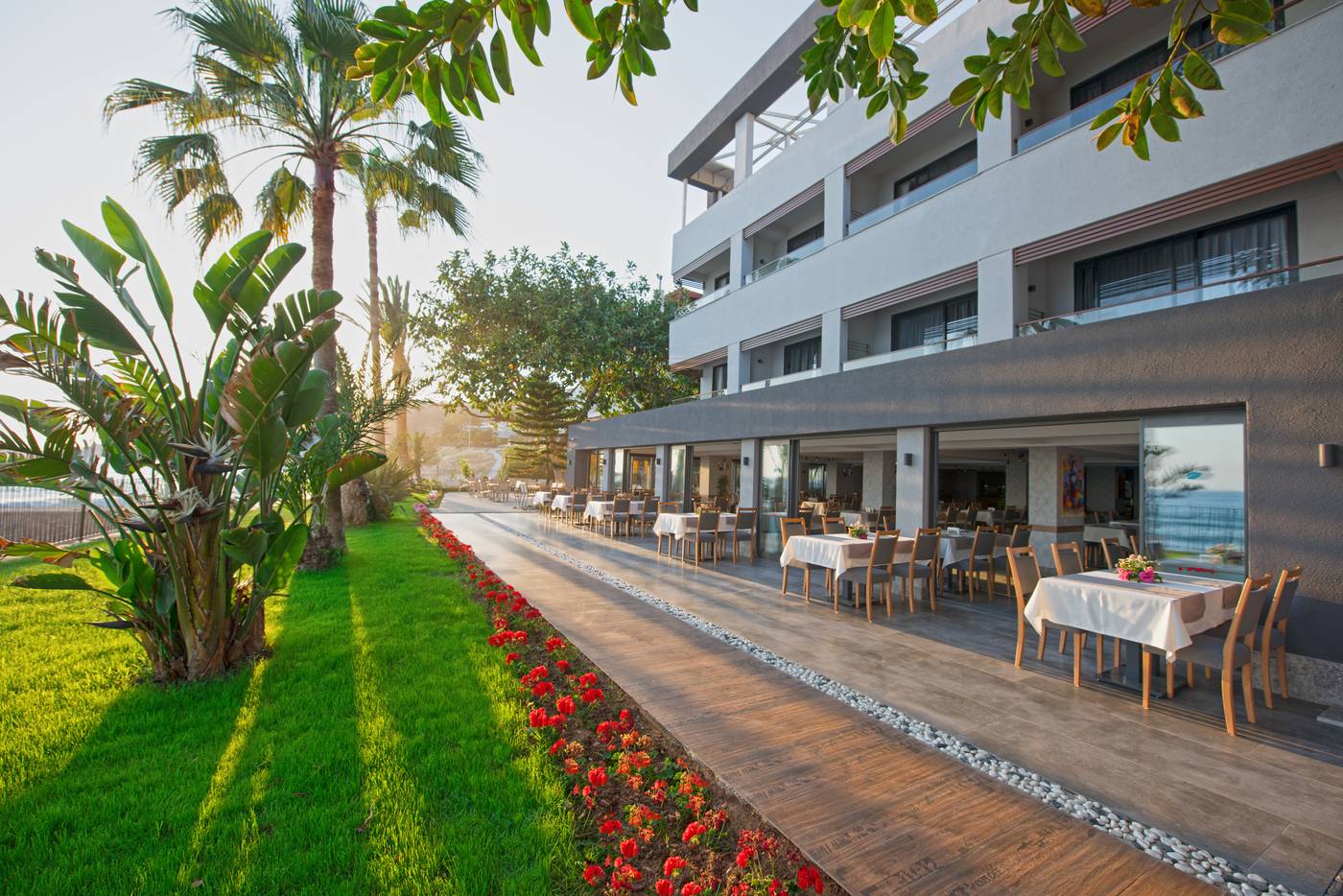 Floria-Beach-Hotel-Restaurant-3
