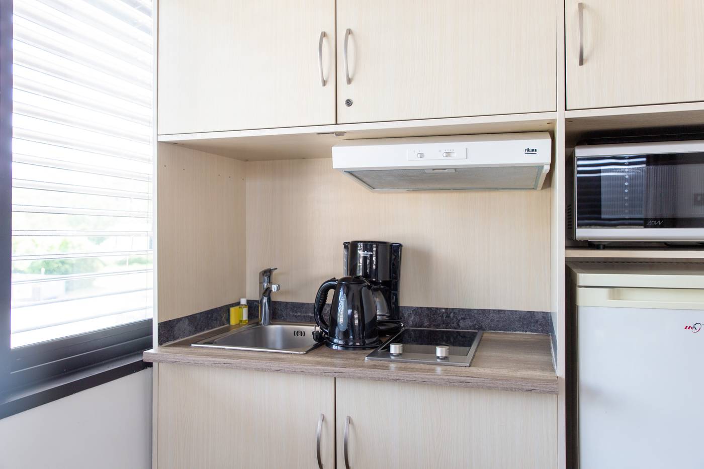 Zenitude Hôtel Ferney-Voltaire-France-FERNEY-VOLTAIRE-Room-9