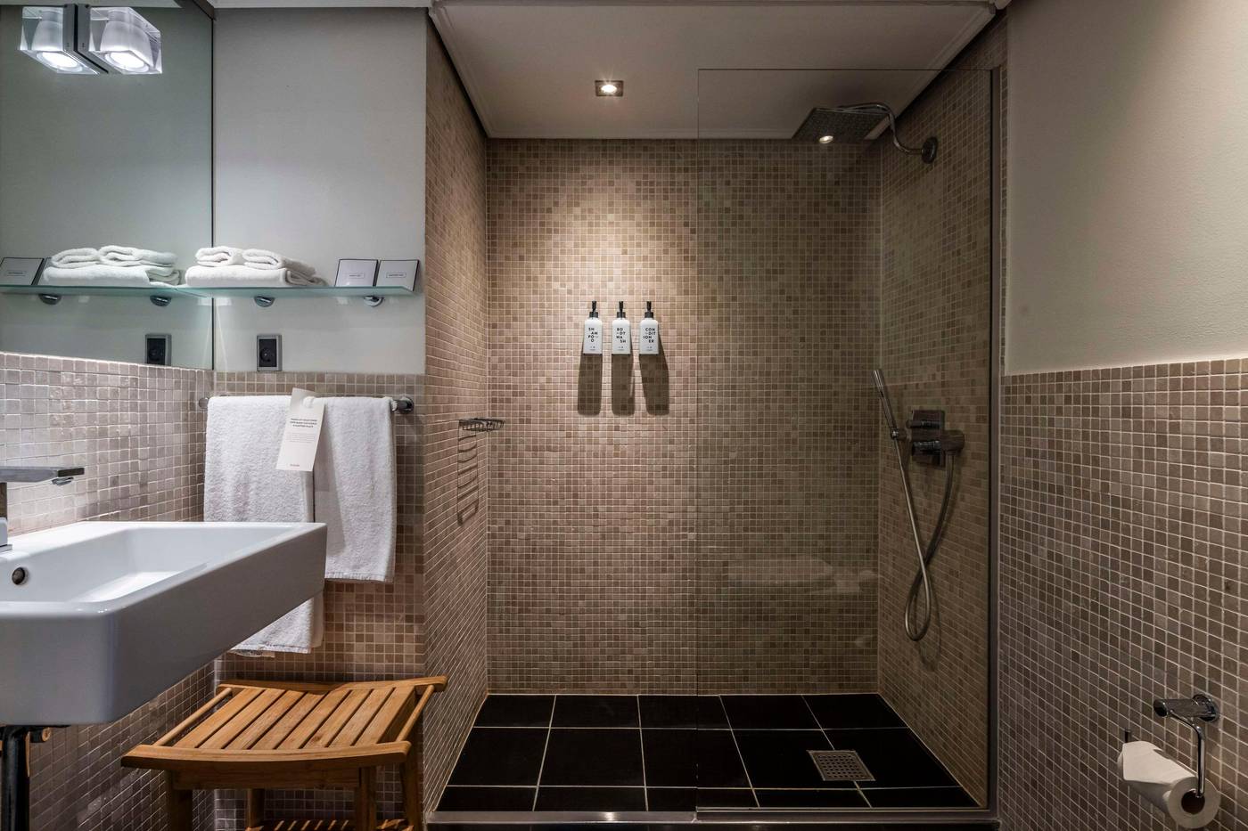 Scandic-Front-Room-38