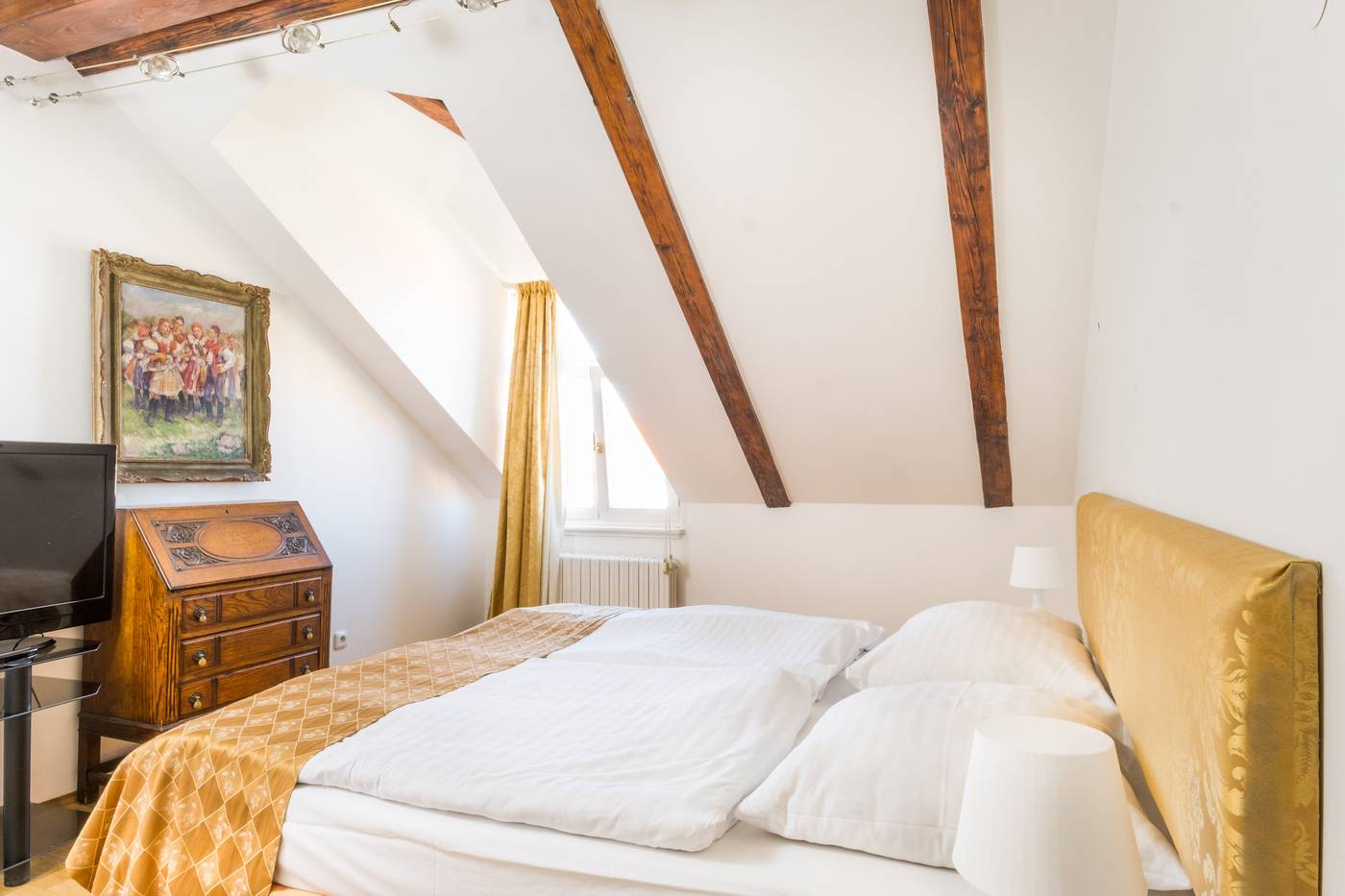 Residence-La-Fenice-Room-14