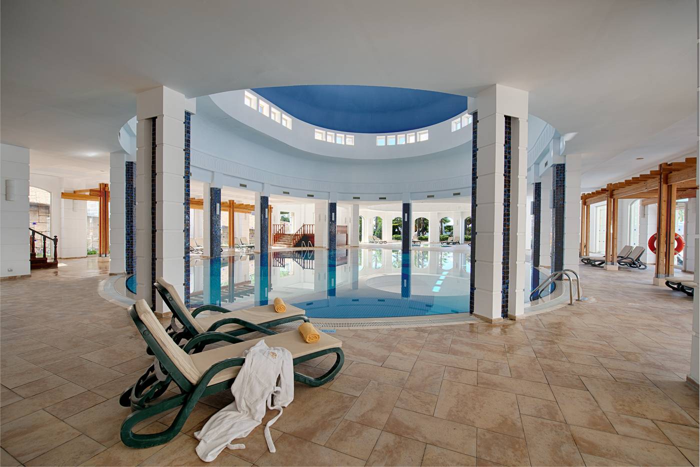 Kamelya-Aishen-K-Club-Pool-62