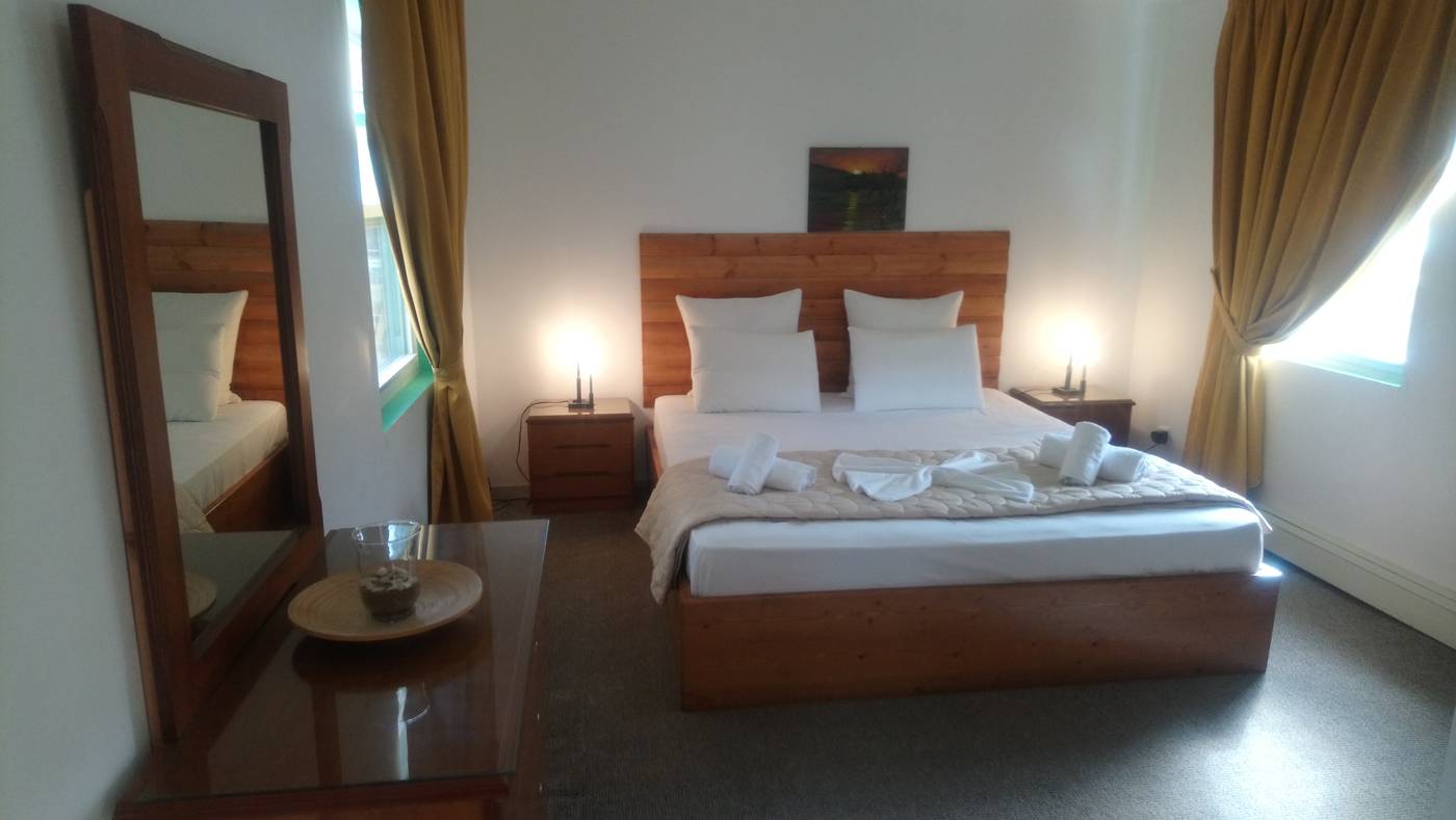 Zest---Xi-Beach-Room-37