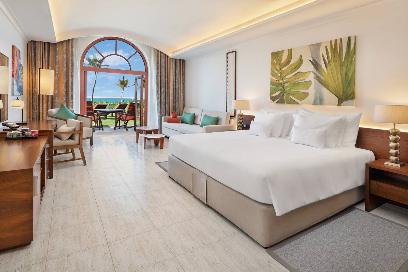 JA-Palm-Tree-Court-Room-19