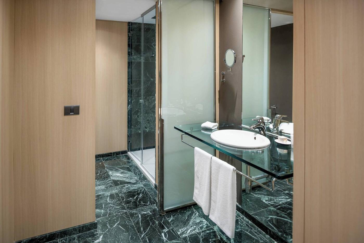 AC-Malaga-Palacio-Room-37