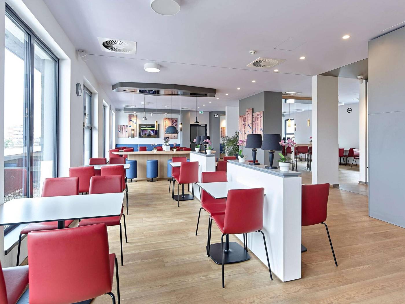 B-B-Hotel-Koln-Troisdorf-Restaurant-8