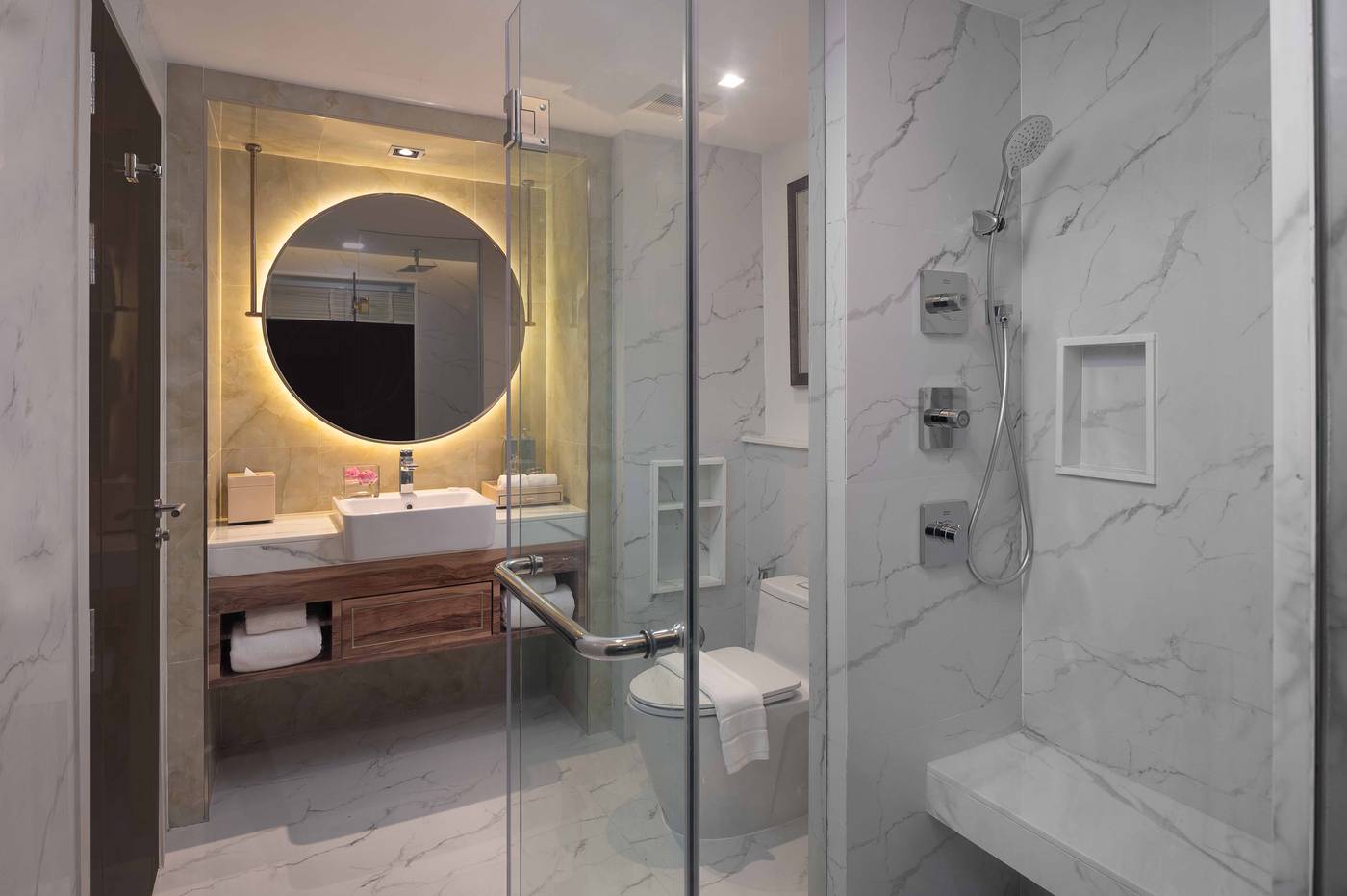 Aira-Hotel-Bangkok-Room-55