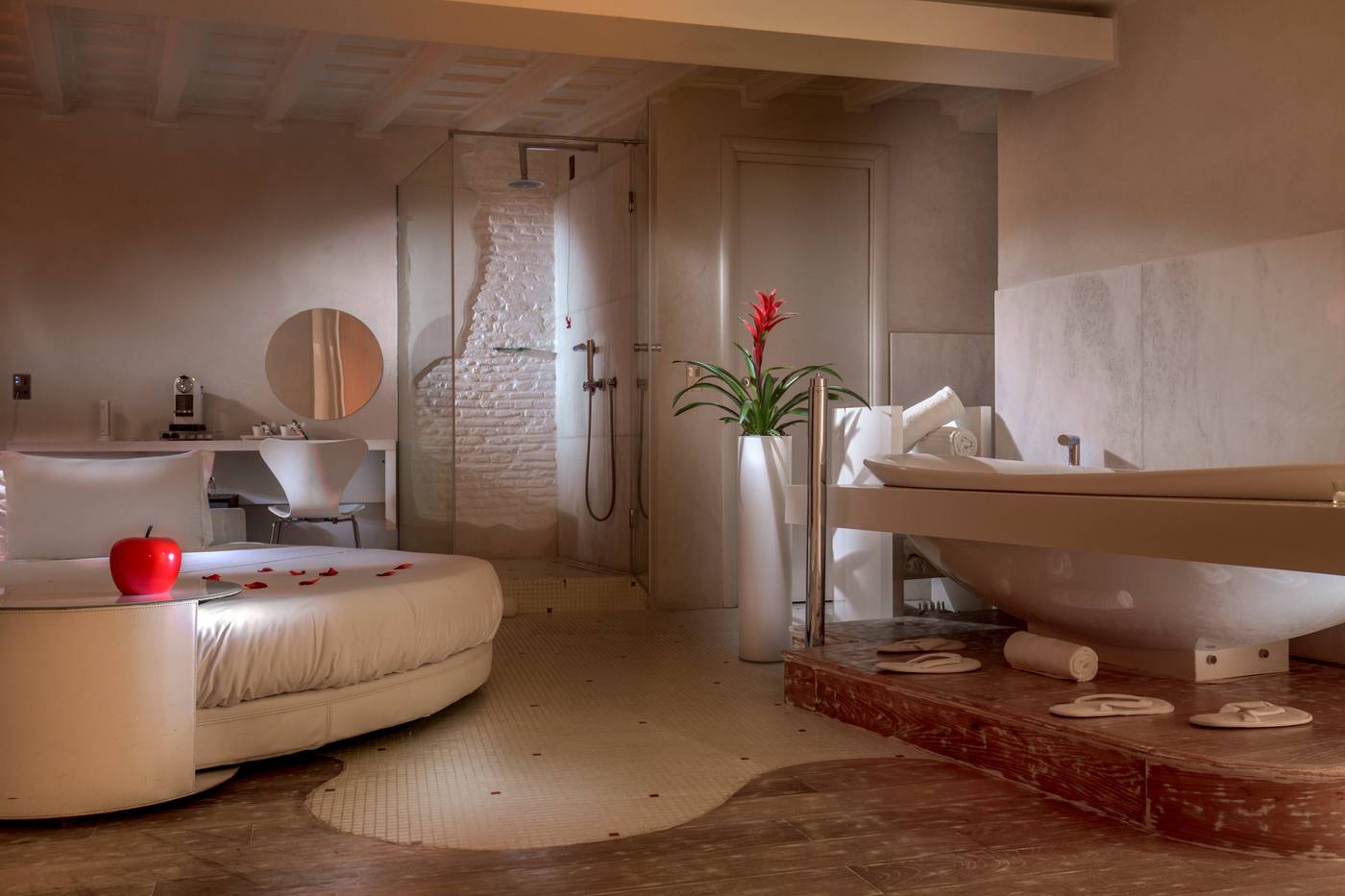 SuiteSistina-For-Brave-Lovers-Room-28