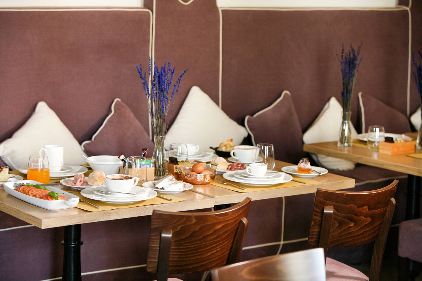 Unconventional-Sorrento-Coast-Restaurant-47