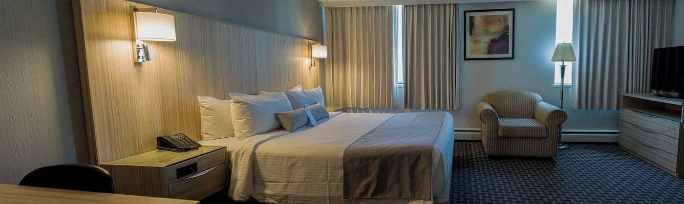 Century-Plaza-Hotel---Spa-Vancouver-Room-62