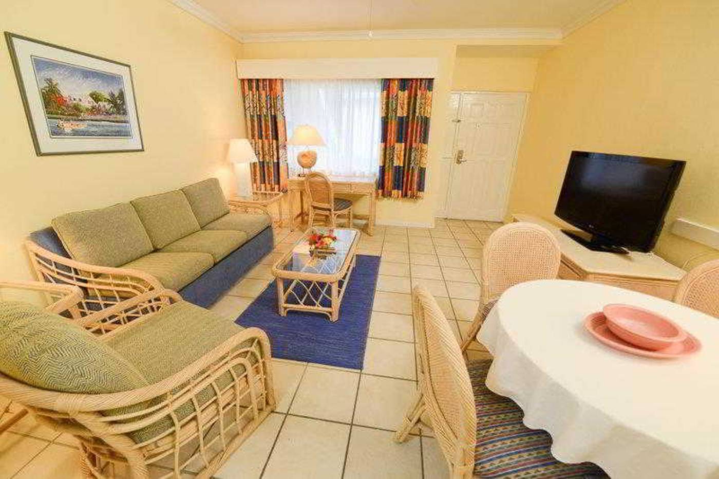 Bay-View-Suites-Paradise-Island-General-view-19