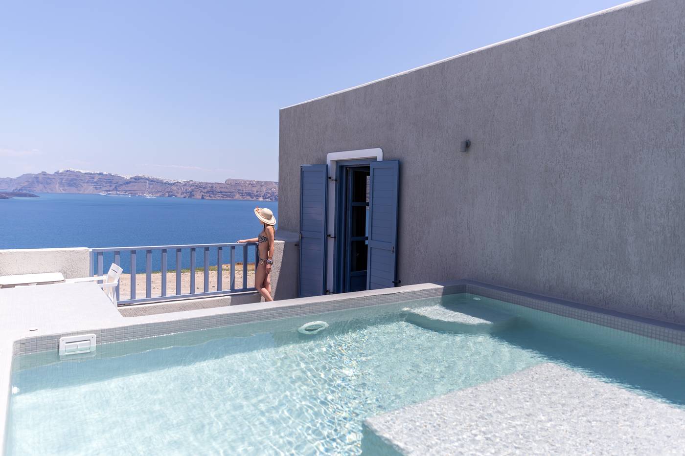 Acroterra-Rosa-Luxury-Suites-Room-52