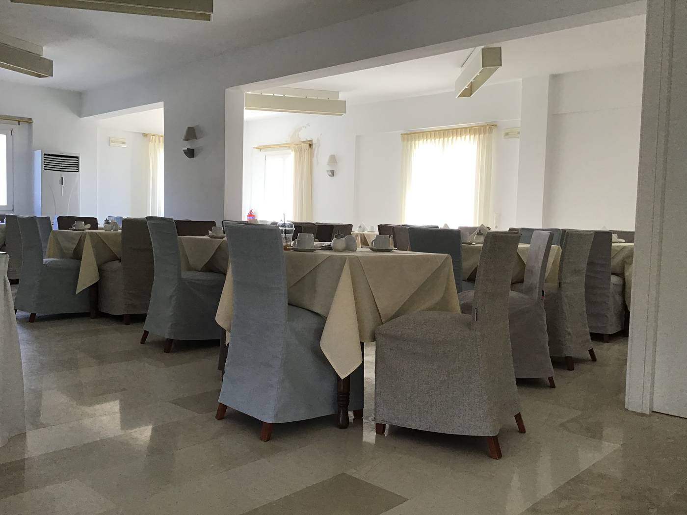 Thera-Mare-Restaurant-27