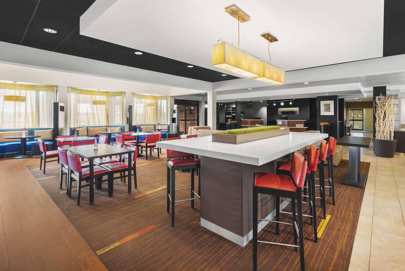 Super 8 by Wyndham Dallas Love Field Airport-United States-DALLAS-Lobby-9