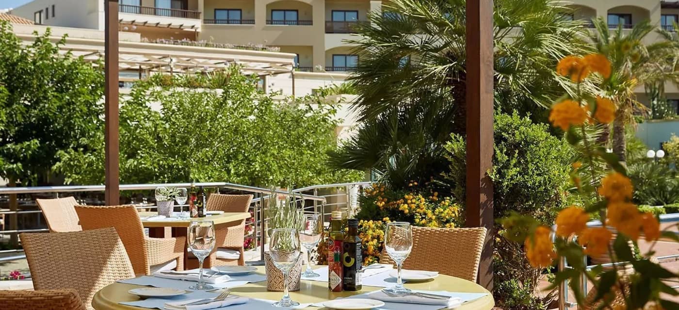 Minoa-Palace-Resort---Spa-Restaurant-10