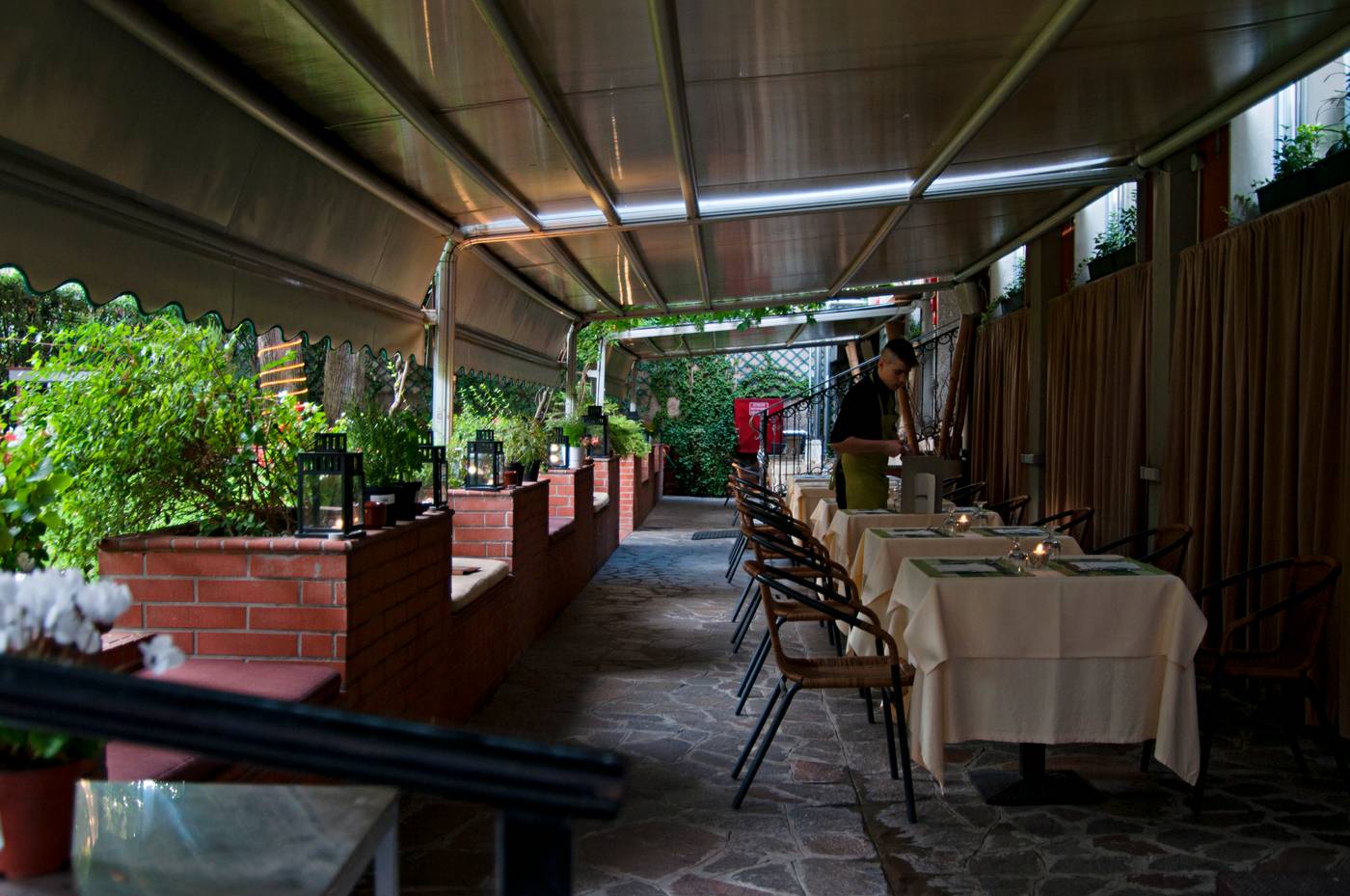 Eco-Hotel-Milano---Bioriso-Restaurant-Terrace-92