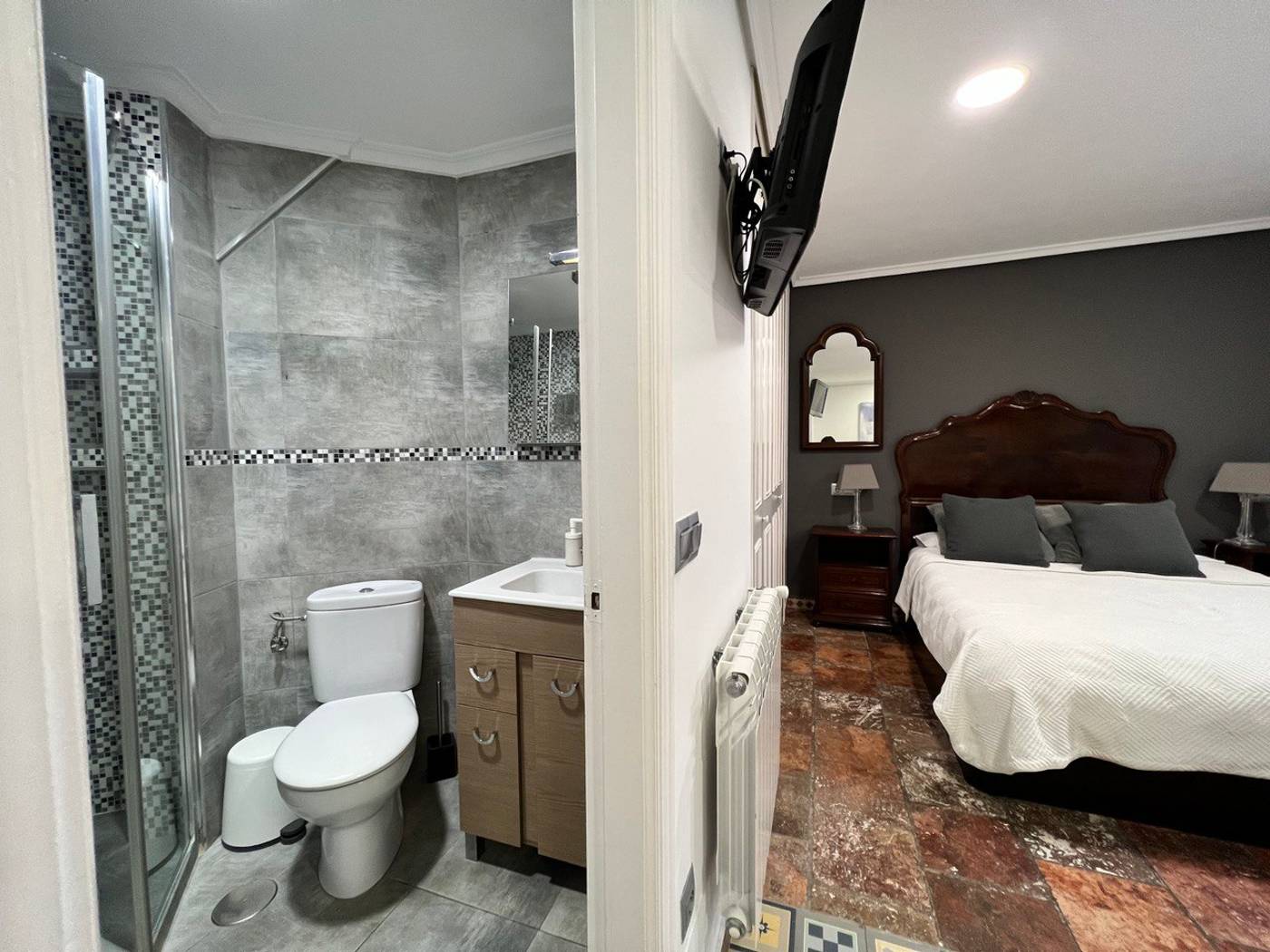 Apartamentos Las Brisas-Spain-SANTANDER-Room-7