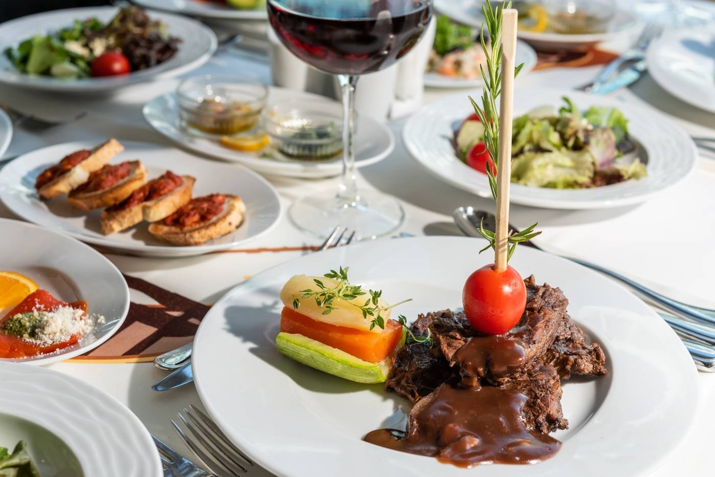 Vikingen-Infinity-Resort---Spa-Restaurant-25