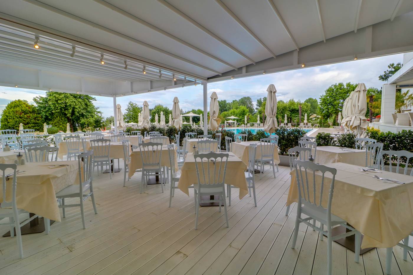 Bomo-Olympus-Grand-Restaurant-68