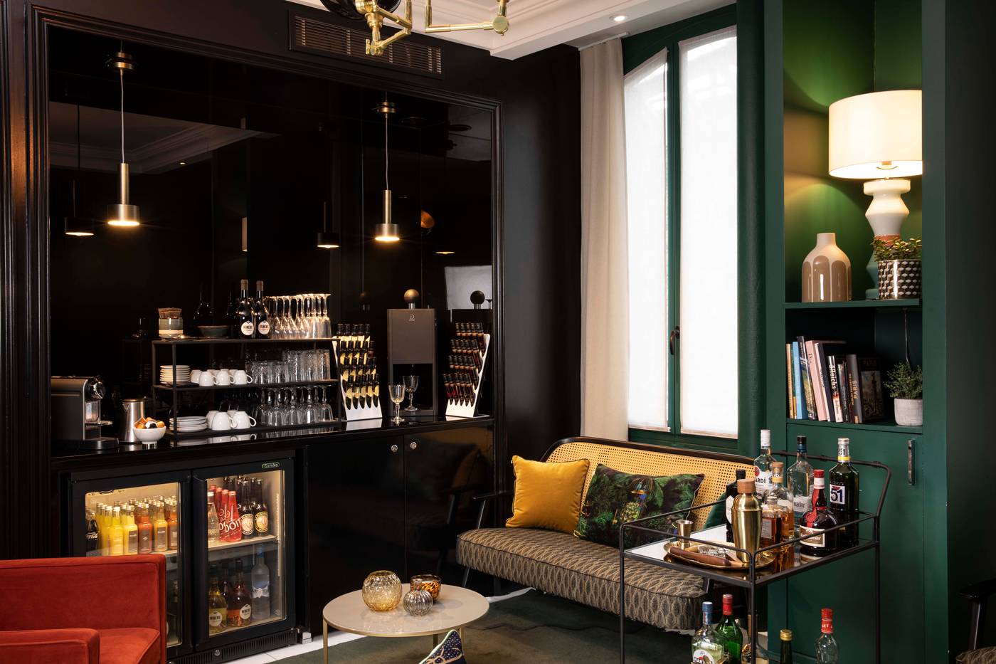 First-Hotel-Paris-Tour-Eiffel-Bar-10