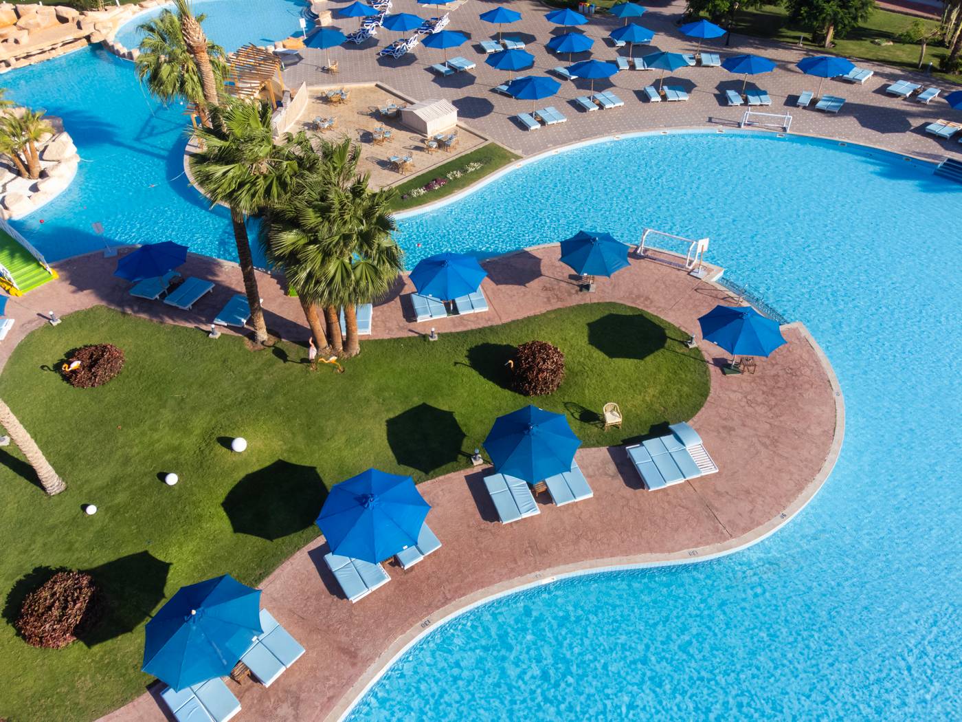 Amwaj Oyoun Hotel and Resort