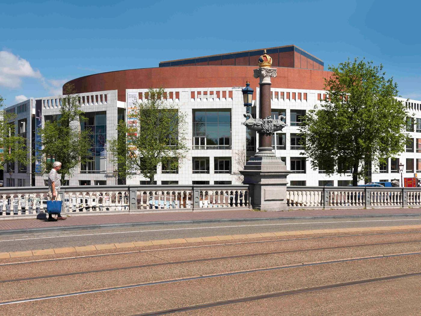 ibis-Styles-Amsterdam-Amstel-Sports-and-Entertainment-1