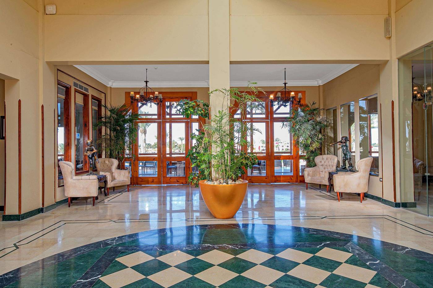 Panorama-Bungalows-Resort-El-Gouna-Lobby-64