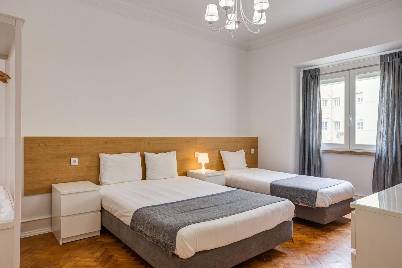 Home-Out-Rooms---Apartments-Room-41