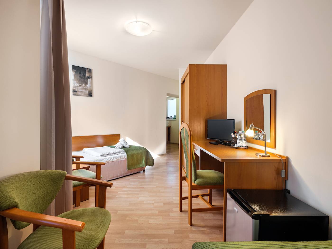 Kosmopolita-Rooms---Apartments-Room-5