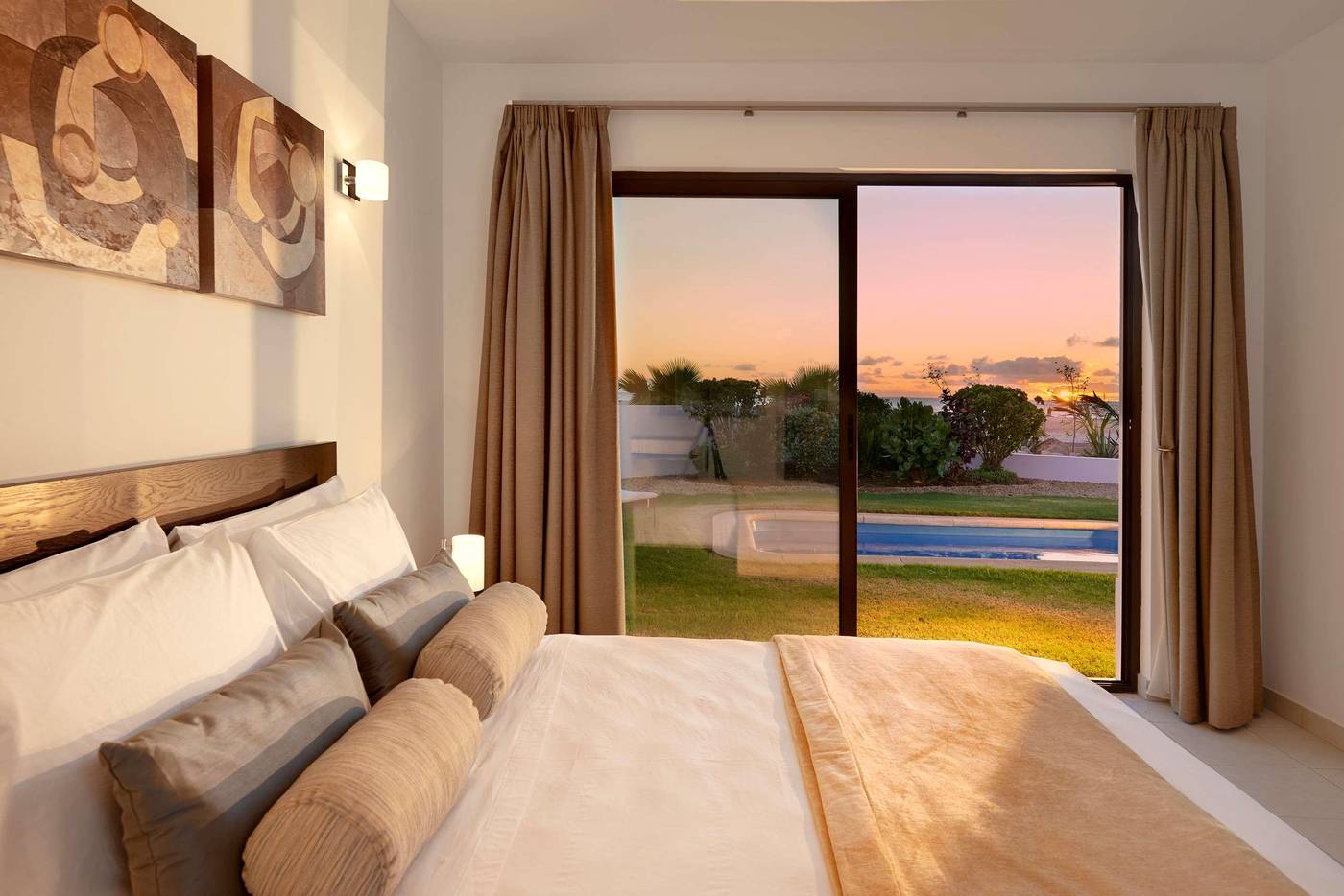 Melia-Dunas-Beach-Resort---Spa-Room-81