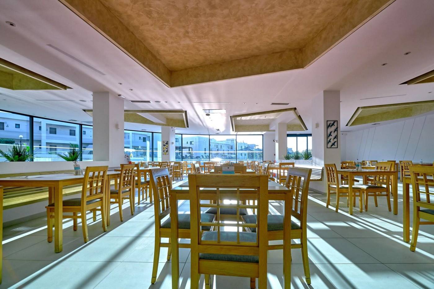 Silver-Beach-Restaurant-42