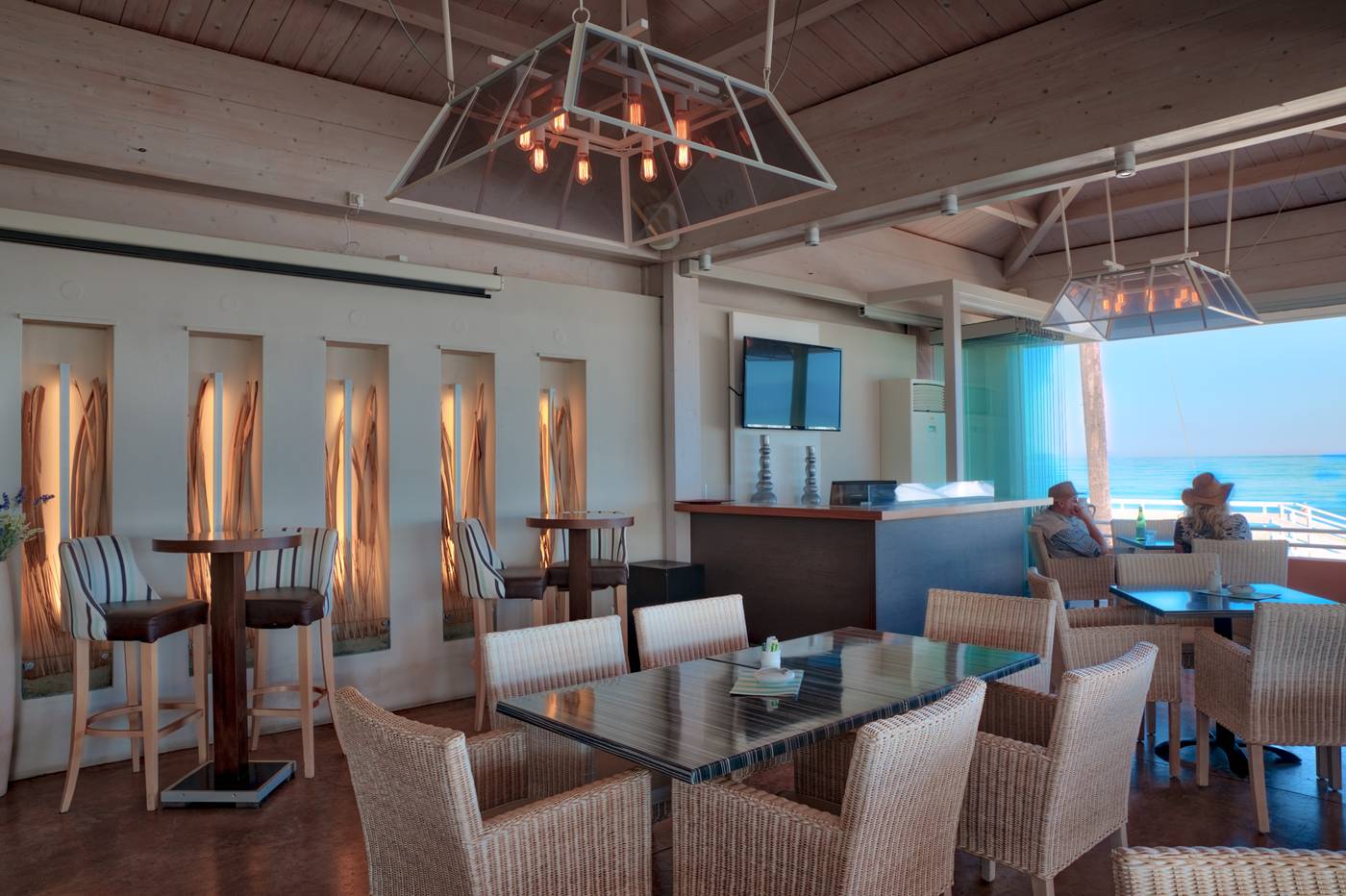 Acharavi-Beach-Hotel-Restaurant-54