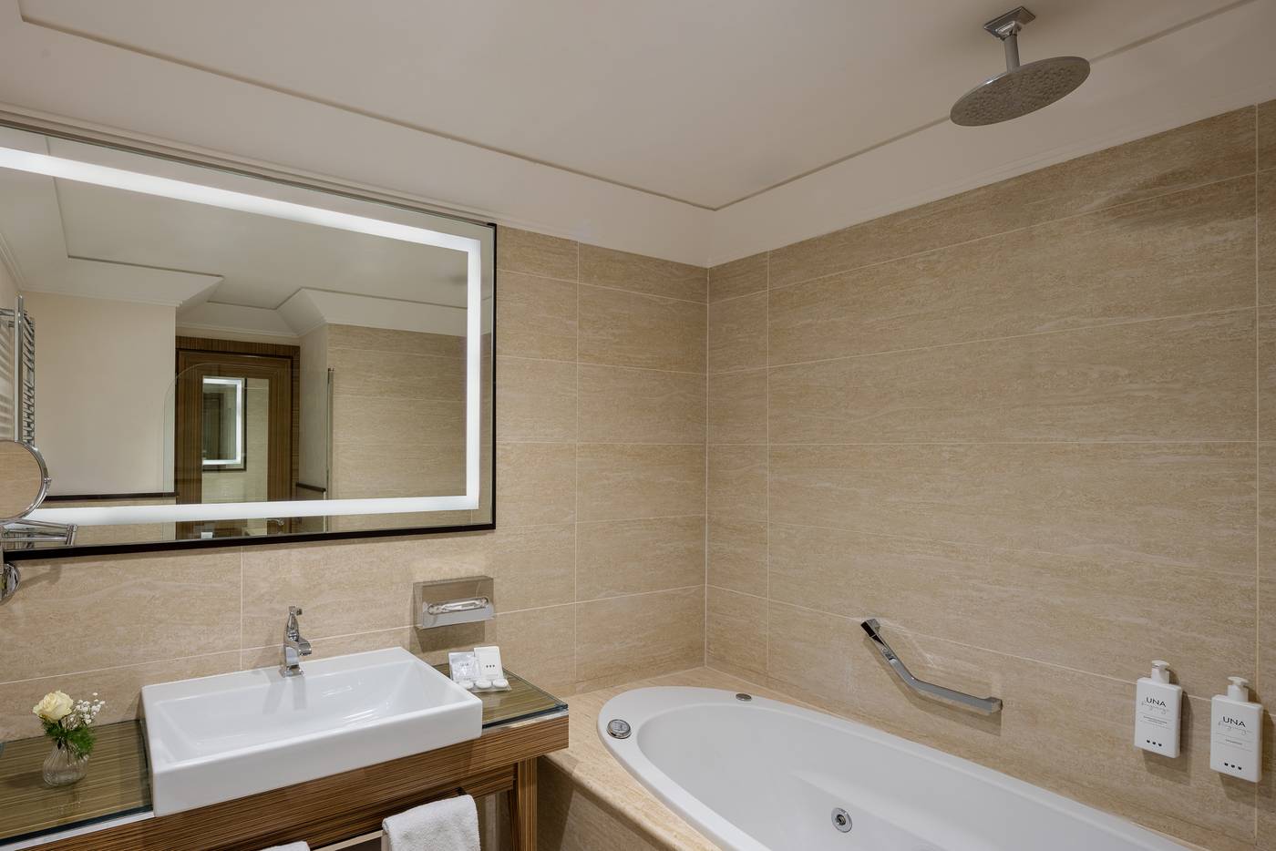 Unahotels-Deco-Roma-Room-24