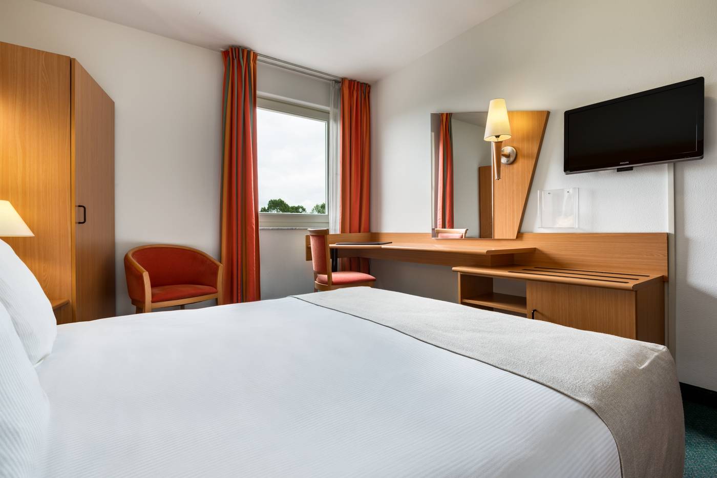 Best-Netherlands-BEST-Room-3