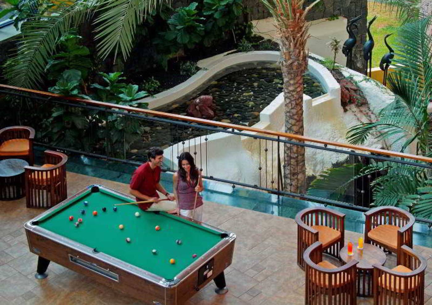 Sandos-Papagayo-Bar-44