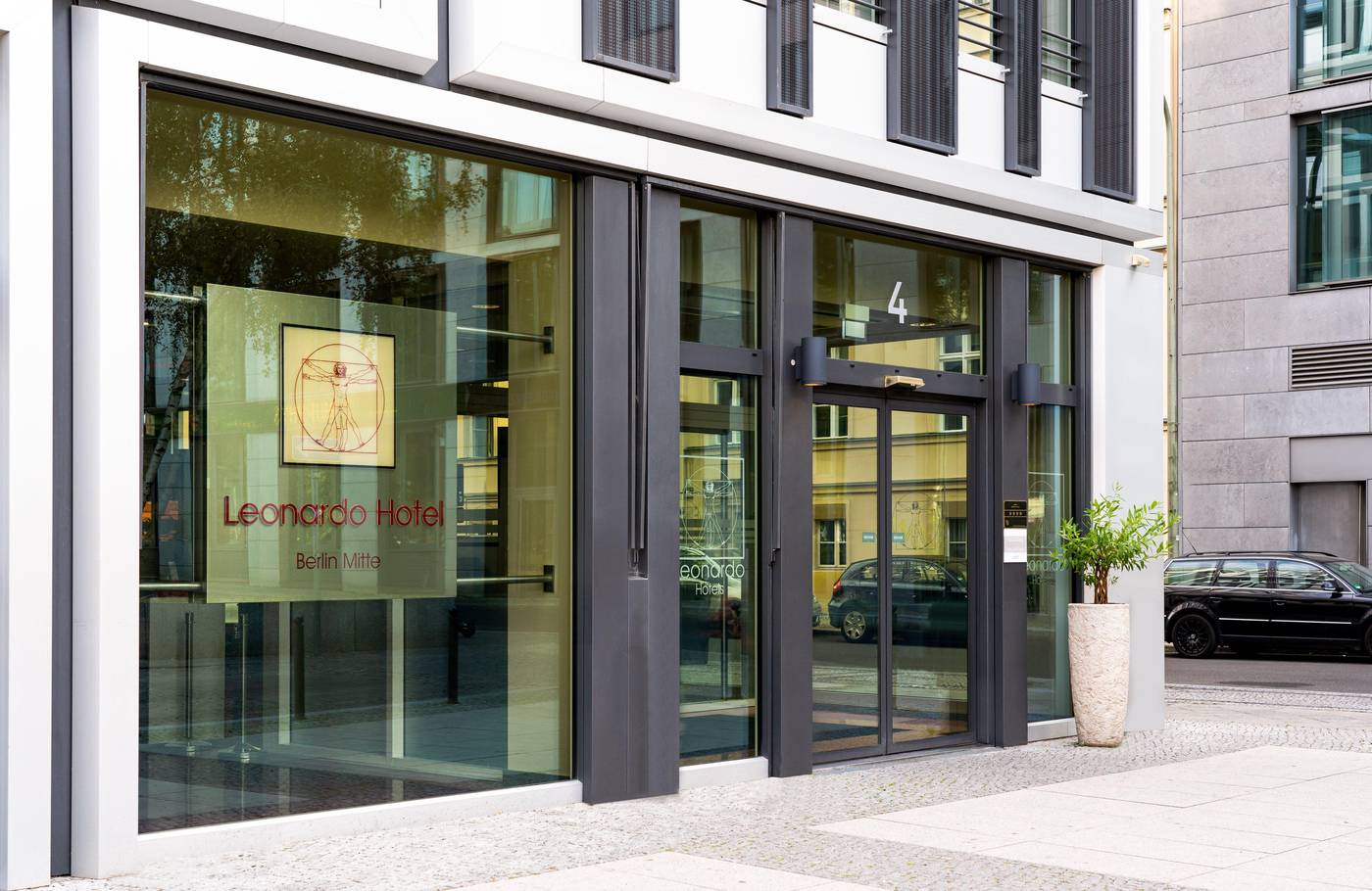 Leonardo-Hotel-Berlin-Mitte-General-view-1