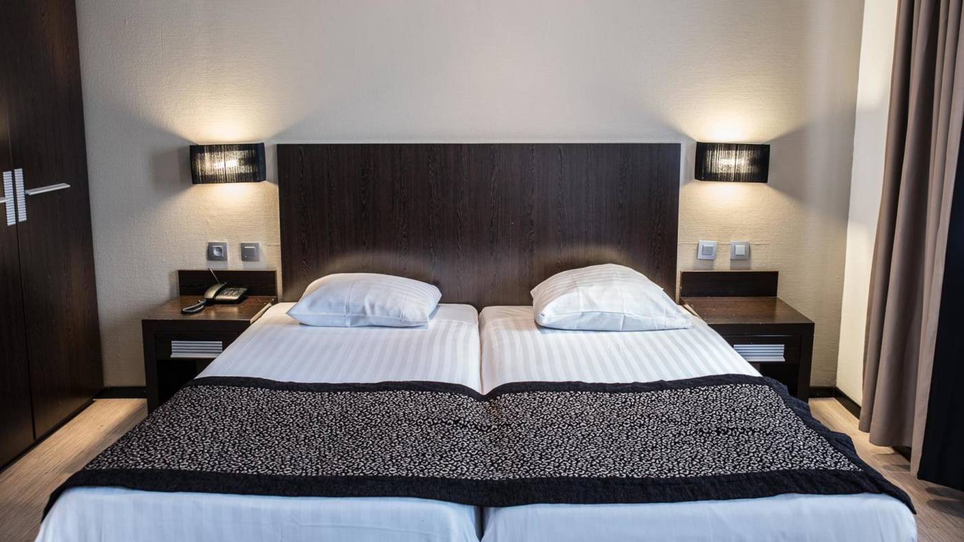 Urban-Yard-Hotel-Room-26