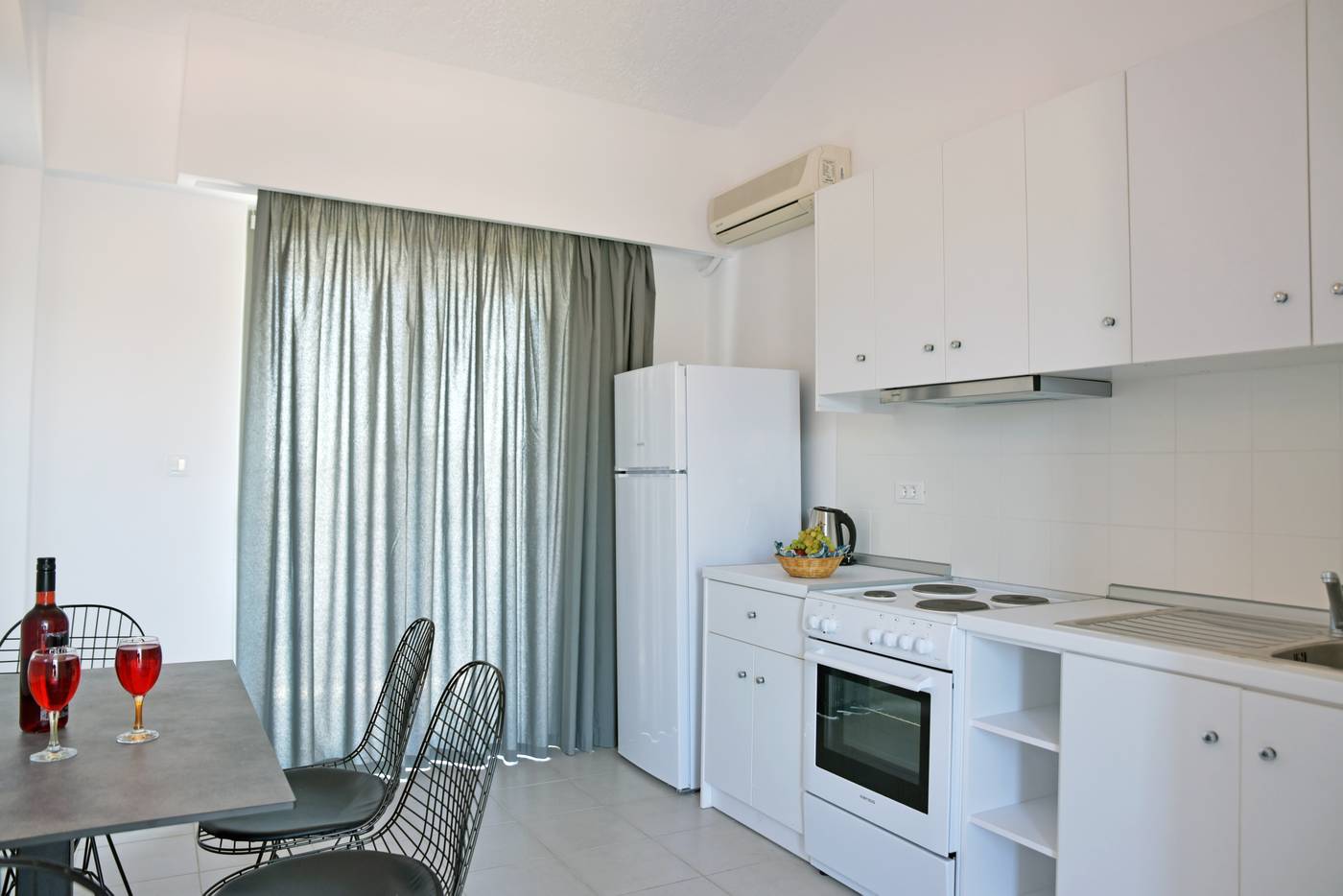 Hillside-Studios-Room-54