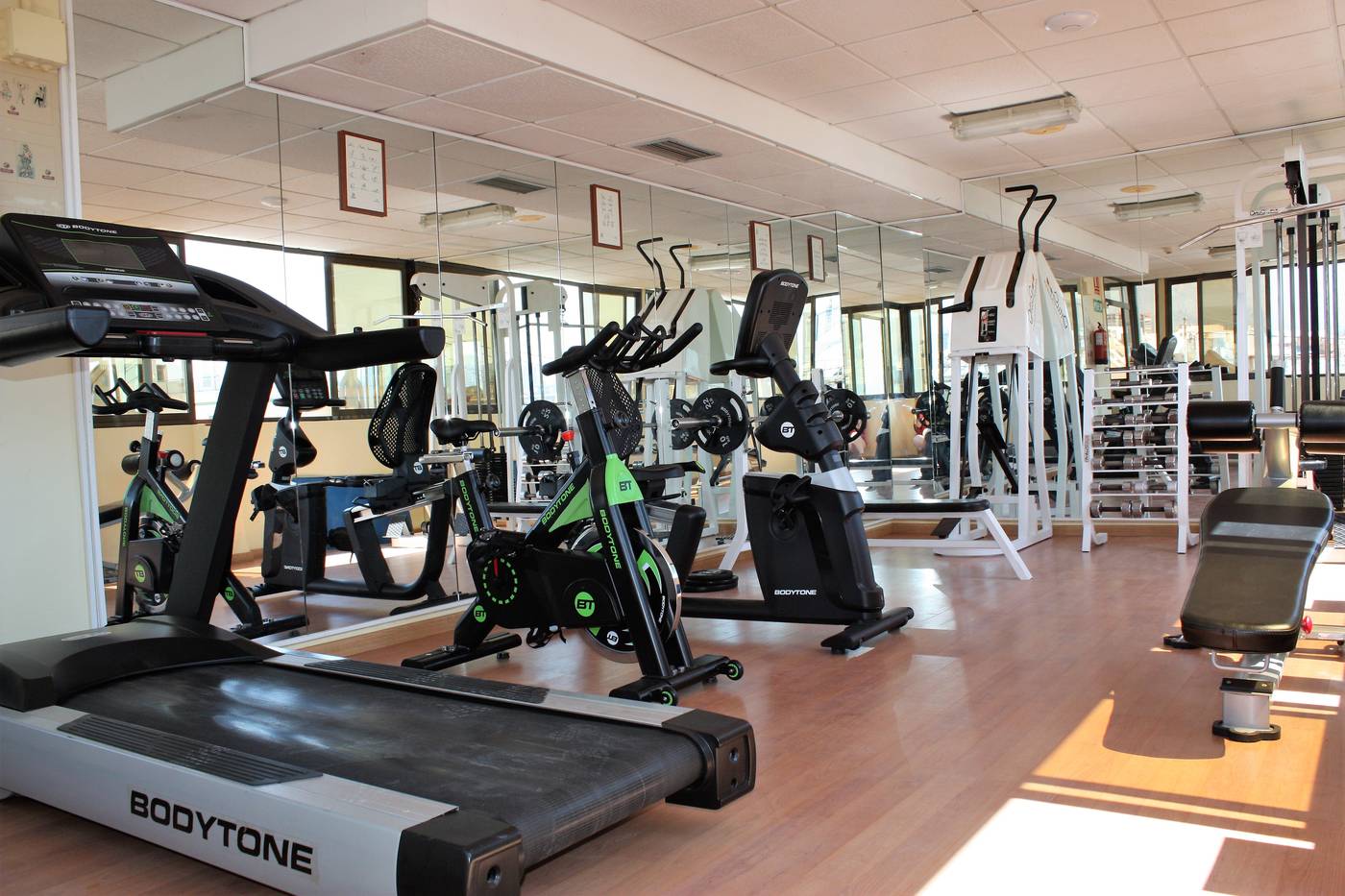 Avenida-Apartamentos-Sports-and-Entertainment-24