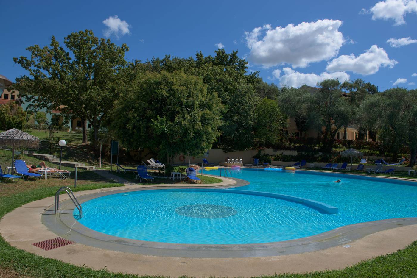 Century-Resort-Apartments-Pool-3