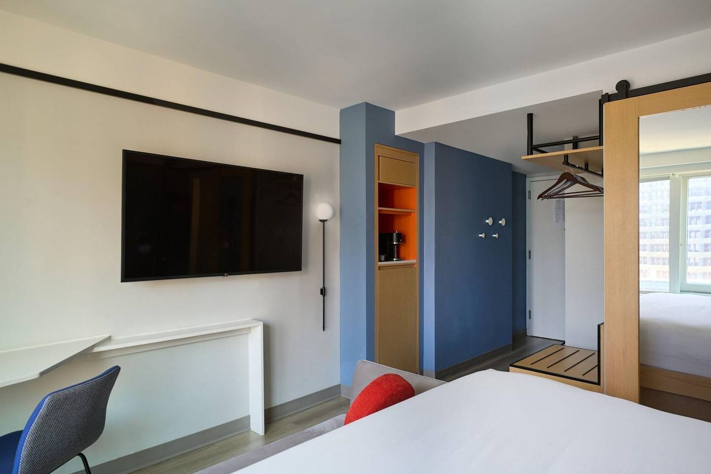 Delta-Hotels-New-York-Times-Square-Room-21